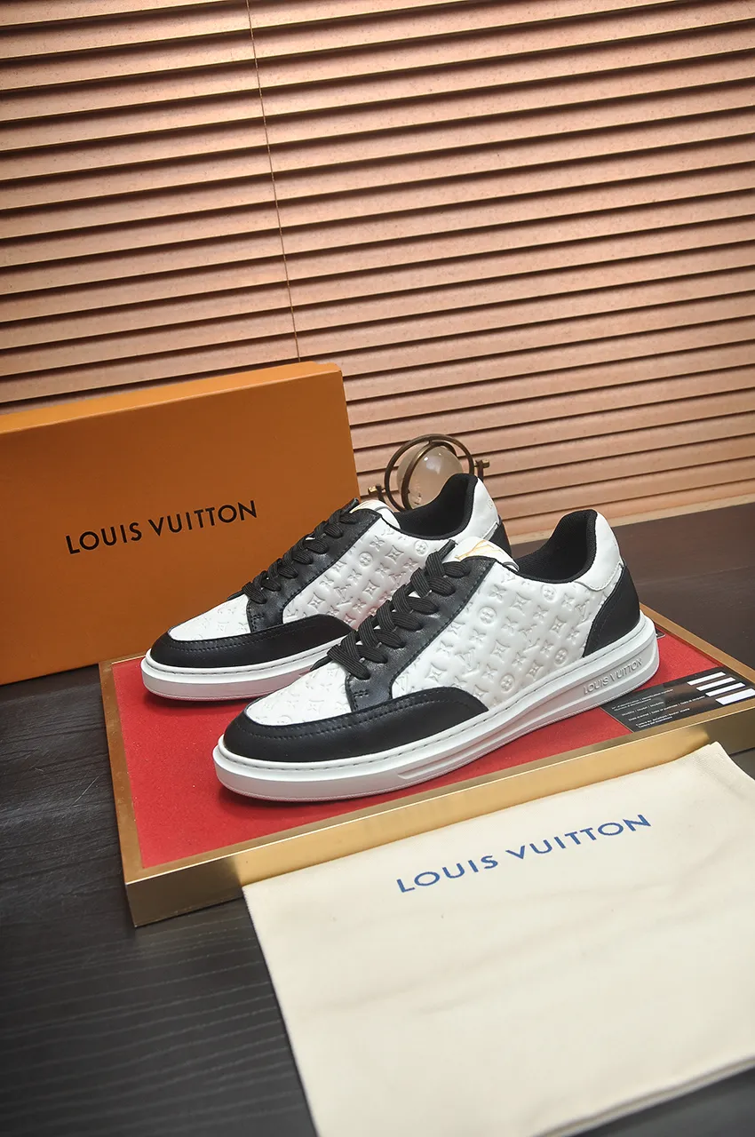 Men's shoes💰440💶【LOUIS VUITTON】Same model from LV.Louis Vuitton official website [satisfied] original single hot model LV original factory cowhide material👑1:1 original plate sheepskin lining, body accessories one-to-one molding💪 counter quality 🙏 Dear friends, if you still worry about wearing matching shoes💋, then these shoes are your best choice🎁🎁! 38-45 (45 is custom-made and cannot be returned or exchanged)